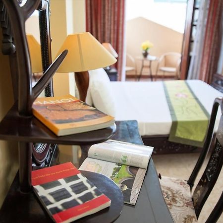 Lucky Central Hotel & Travel Hanoi Bagian luar foto