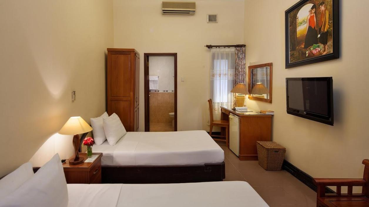 Lucky Central Hotel & Travel Hanoi Bagian luar foto