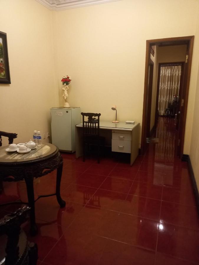 Lucky Central Hotel & Travel Hanoi Bagian luar foto