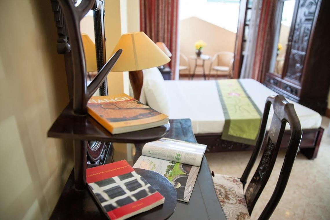 Lucky Central Hotel & Travel Hanoi Bagian luar foto