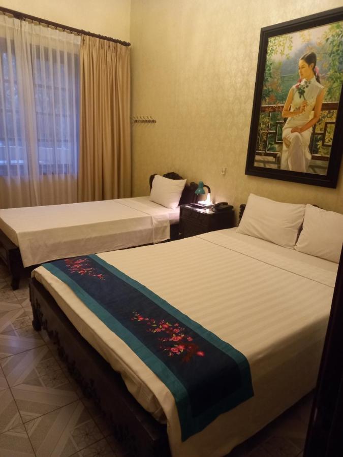 Lucky Central Hotel & Travel Hanoi Bagian luar foto